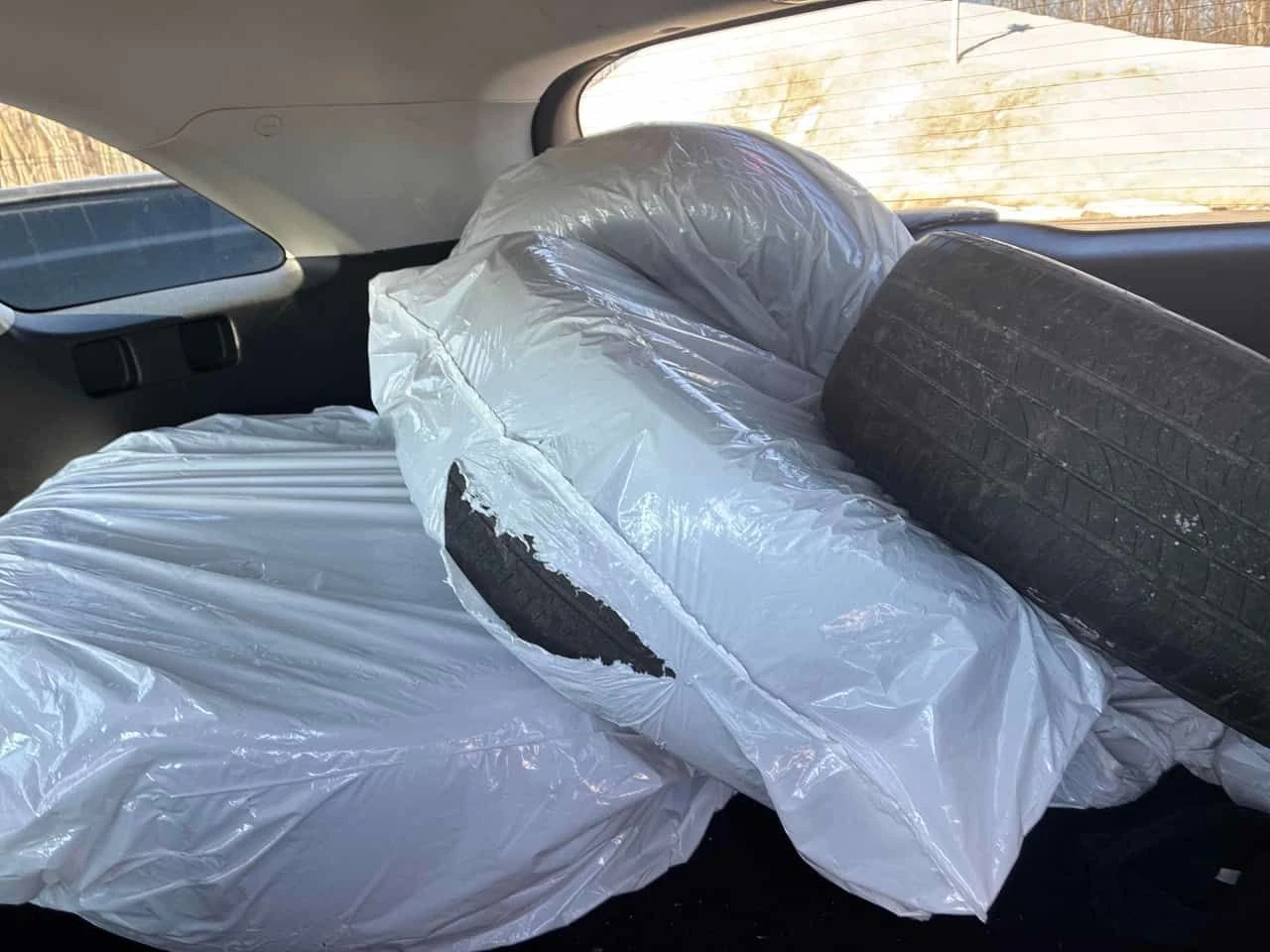 Kia Sorento * AWD * БОНУС ЛЕТИ ДЖАНТИ С ГУМИ* ПОДГРЕВ* , снимка 12 - Автомобили и джипове - 54108641