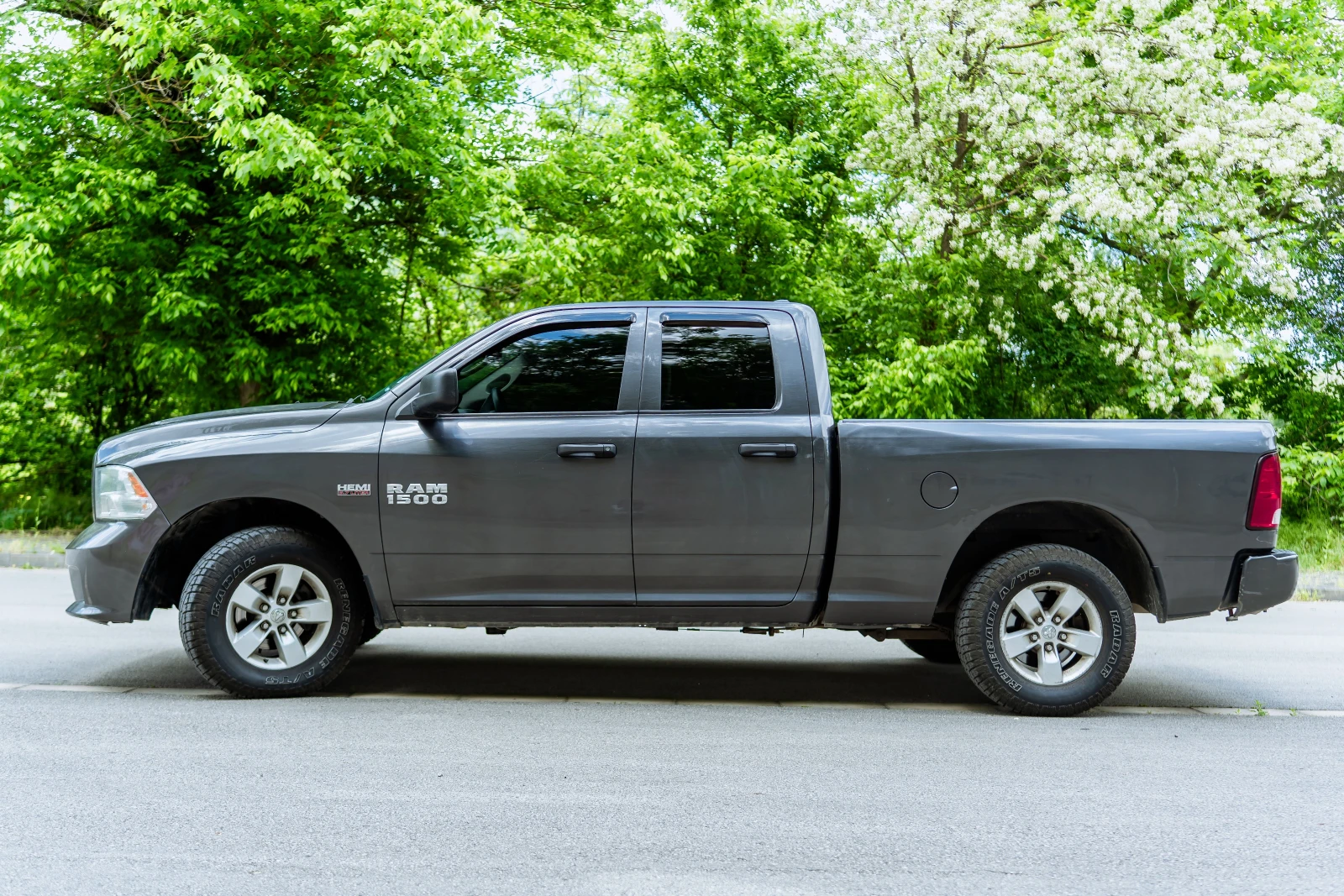 Dodge RAM 1500 5.7HEMI , снимка 4 - Автомобили и джипове - 54657236