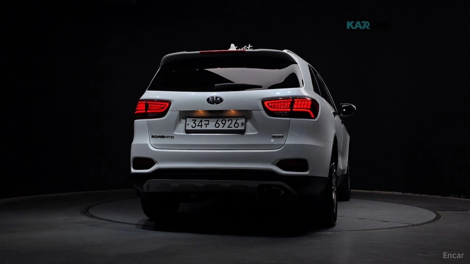 Kia Sorento PRESTIGE* КОЖА* ПОДГРЕВ* ОБДУХВ* НАВИ* КАМЕРА, снимка 4 - Автомобили и джипове - 55085776