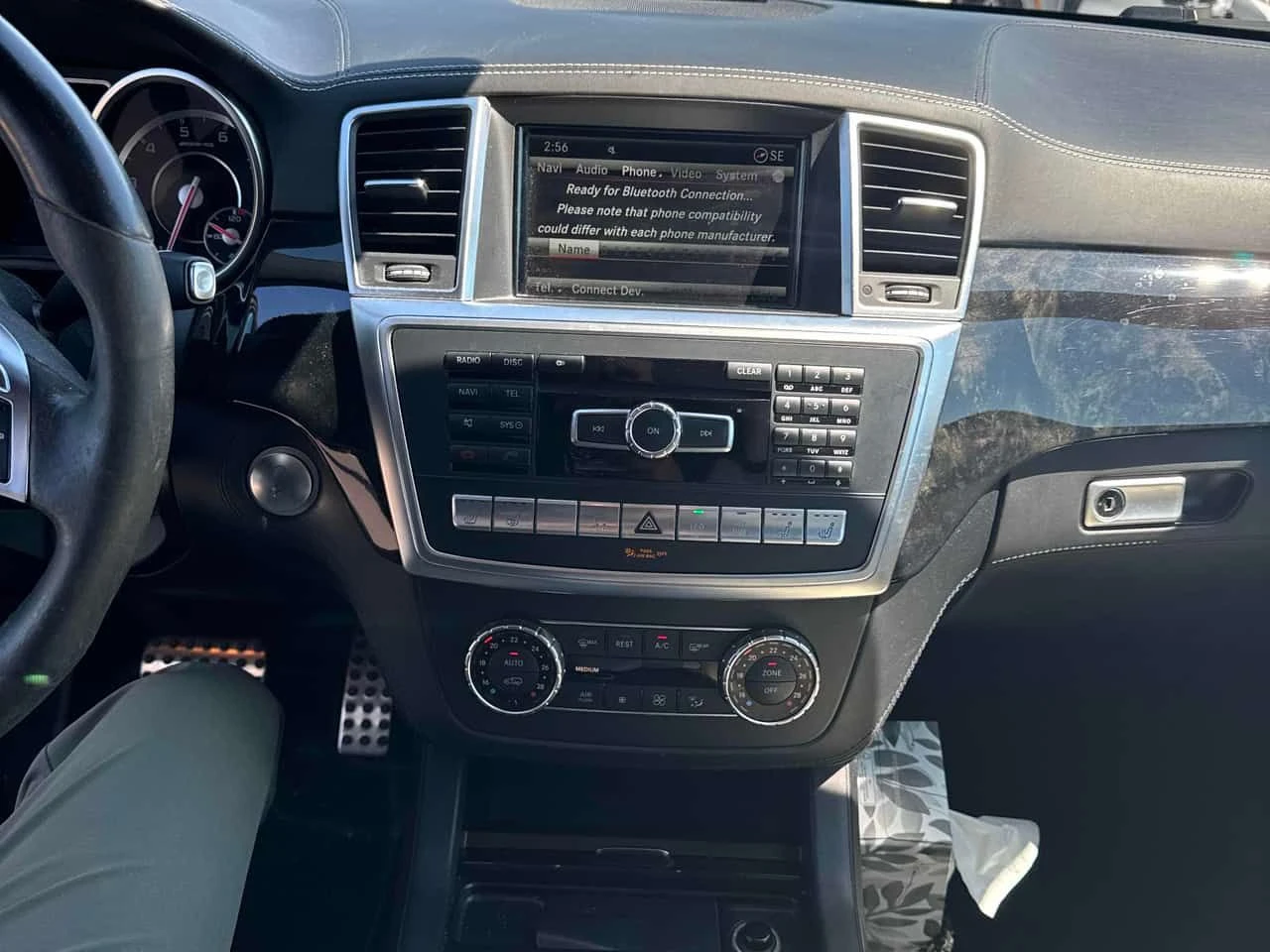 Mercedes-Benz ML 63 AMG 4MATIC * ДИСТРОНИК* 360 КАМЕРА* ОБДУХВАНЕ* ПАНОРАМ, снимка 9 - Автомобили и джипове - 55540070