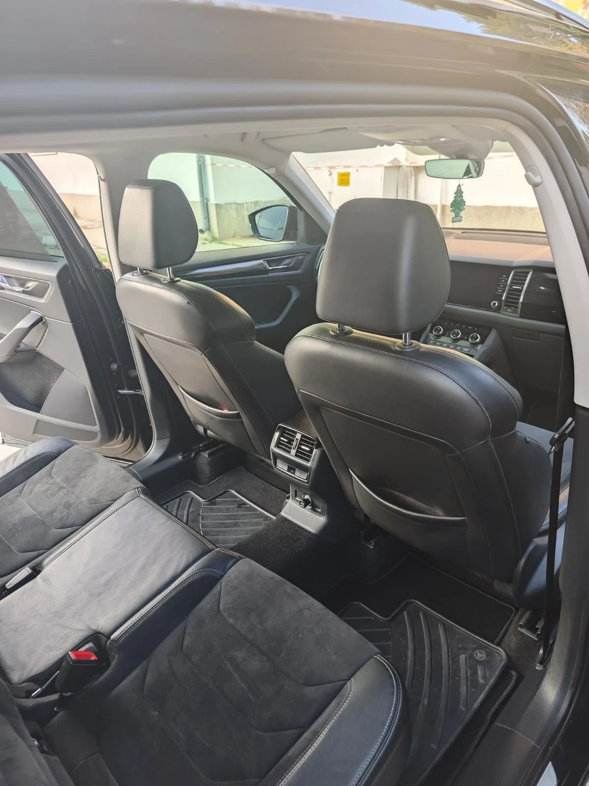 Skoda Kodiaq 2.0 TSI 4x4, снимка 12 - Автомобили и джипове - 55781146