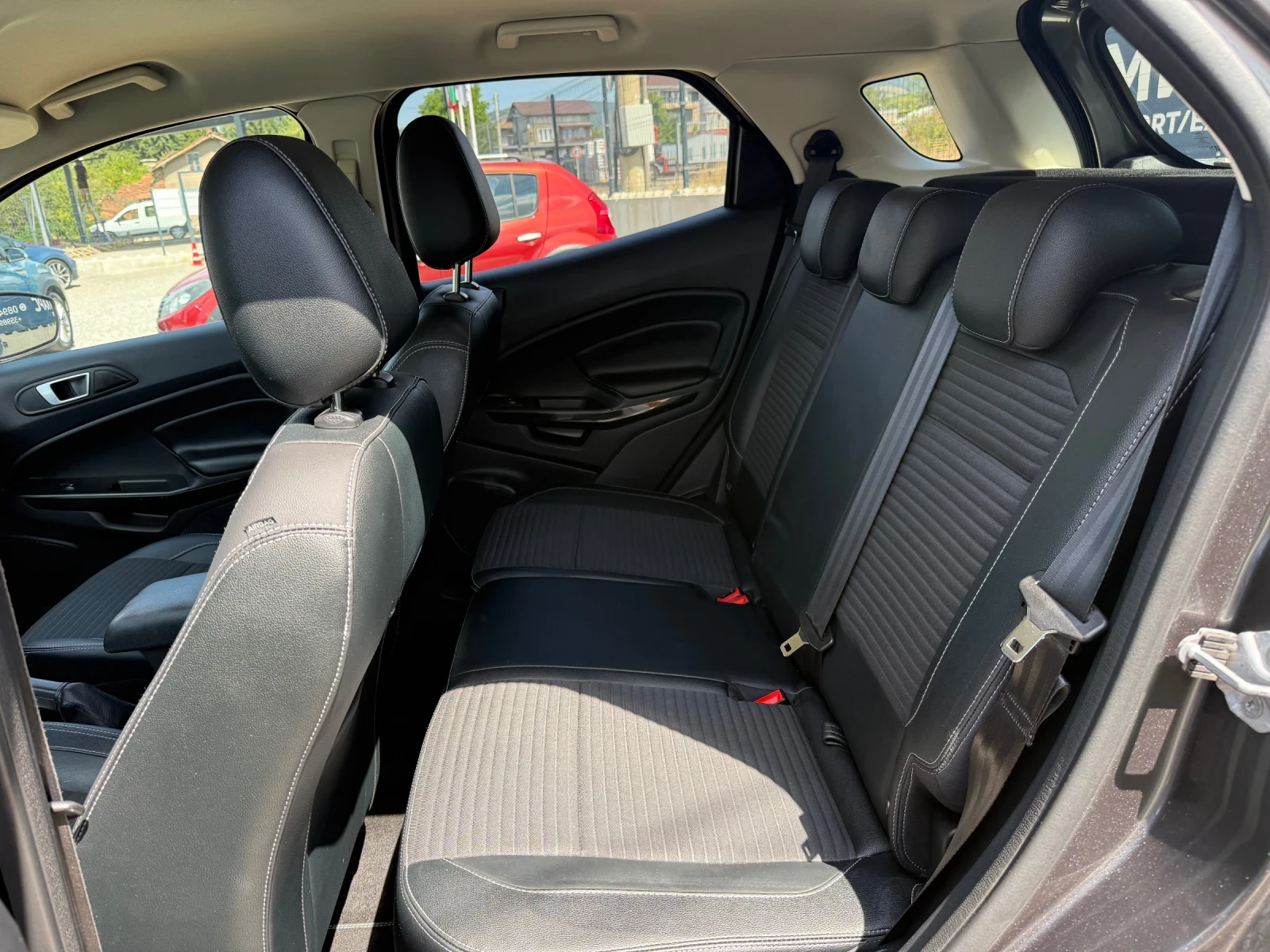 Ford EcoSport 1.5Diesel* 4X4* 150000KM* ORIGINAL, снимка 11 - Автомобили и джипове - 55833093