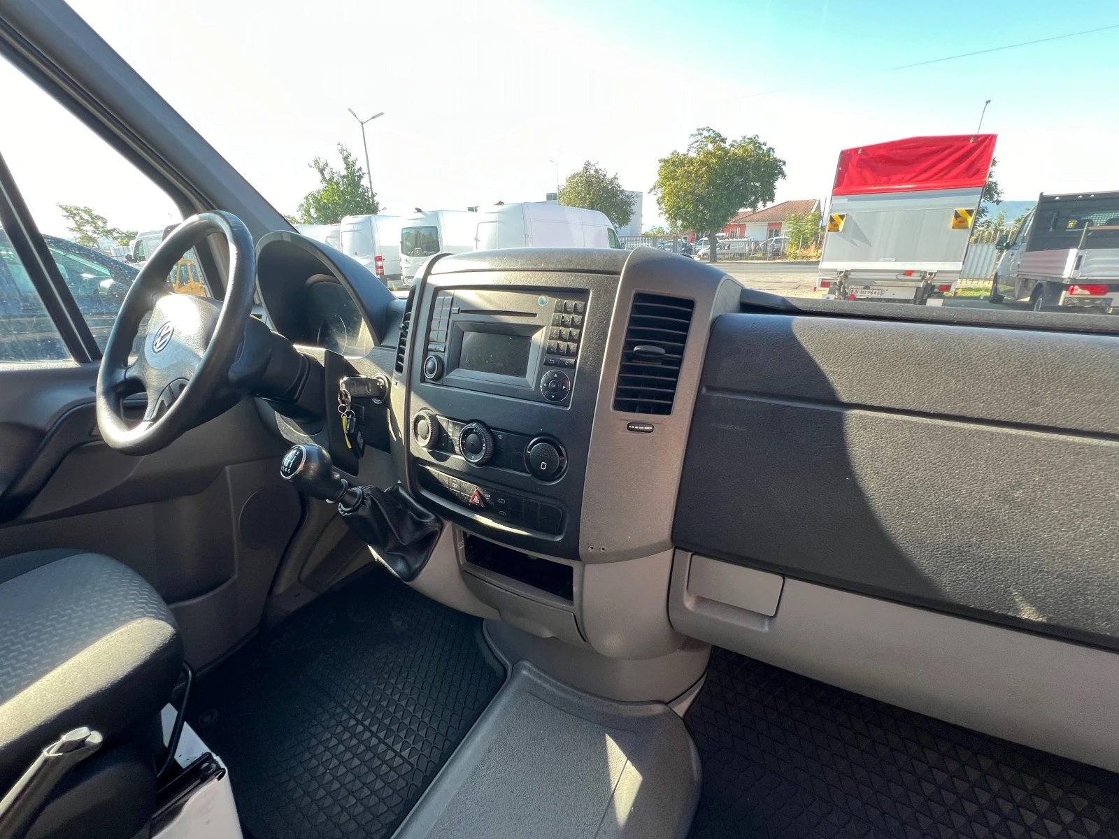 VW Crafter 2.0TDI , 9 Места , Пътнически , Клима - изображение 8