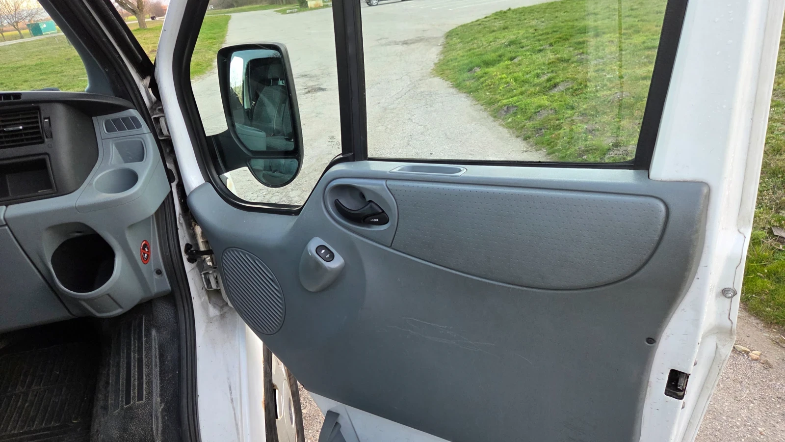 Ford Transit Метан/Бензин, снимка 11 - Бусове и автобуси - 53772212