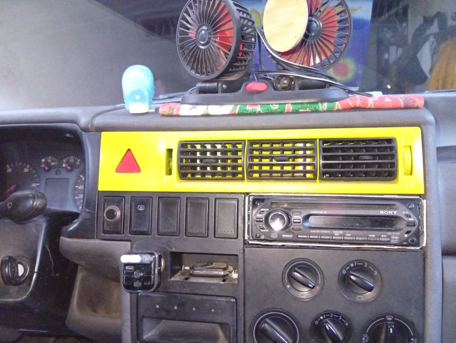 VW T4 1, 9ТД, снимка 4 - Бусове и автобуси - 56655787