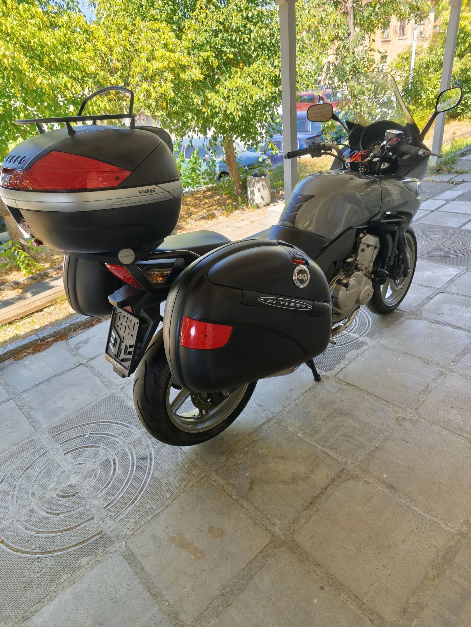Honda Cbf 600i, снимка 3 - Мотоциклети и мототехника - 55463452