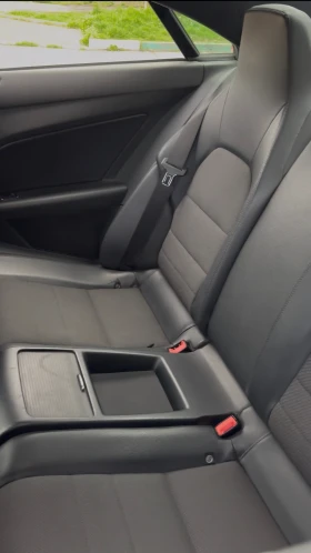 Mercedes-Benz E 250 Coupe , снимка 9