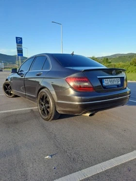 Mercedes-Benz C 220, снимка 11