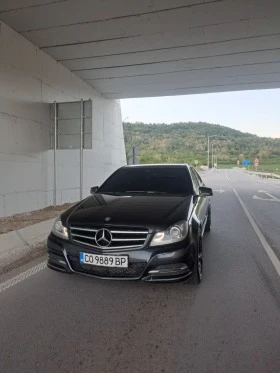 Mercedes-Benz C 220, снимка 13