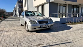 Mercedes-Benz C 200 C200 avantgarde automatic РЕАЛНИ КМ, снимка 2