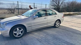 Mercedes-Benz C 200 C200 avantgarde automatic РЕАЛНИ КМ, снимка 7