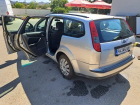 Ford Focus 1.6 комби, снимка 11