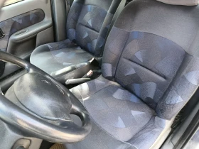 Renault Clio  1.2i  - 500 € / 977.91 лв. - 77471140 5