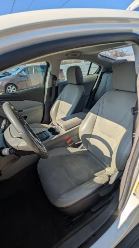 Chevrolet Volt, снимка 10 - Автомобили и джипове - 53656390