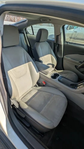 Chevrolet Volt, снимка 13 - Автомобили и джипове - 53656390