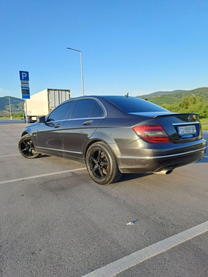 Mercedes-Benz C 220, снимка 7 - Автомобили и джипове - 46973105