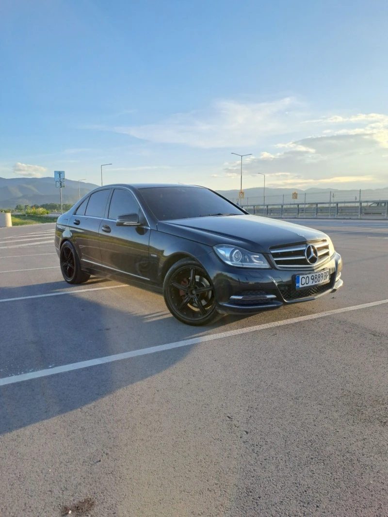 Mercedes-Benz C 220, снимка 10 - Автомобили и джипове - 46973105