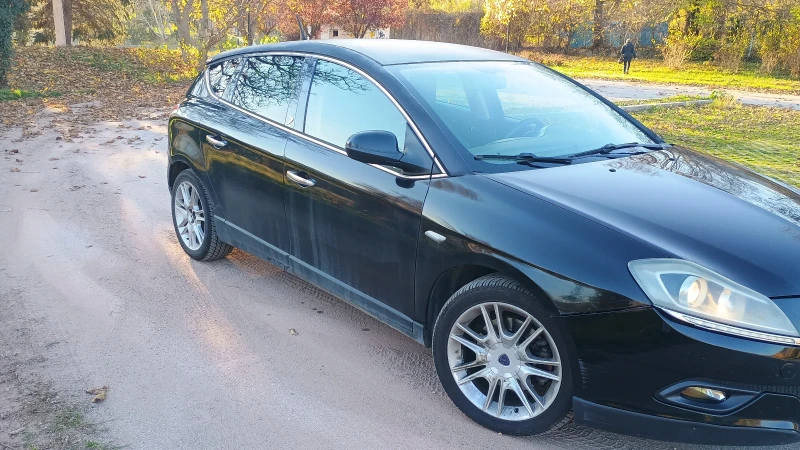 Lancia Delta 2.0jtd, снимка 9 - Автомобили и джипове - 47854398