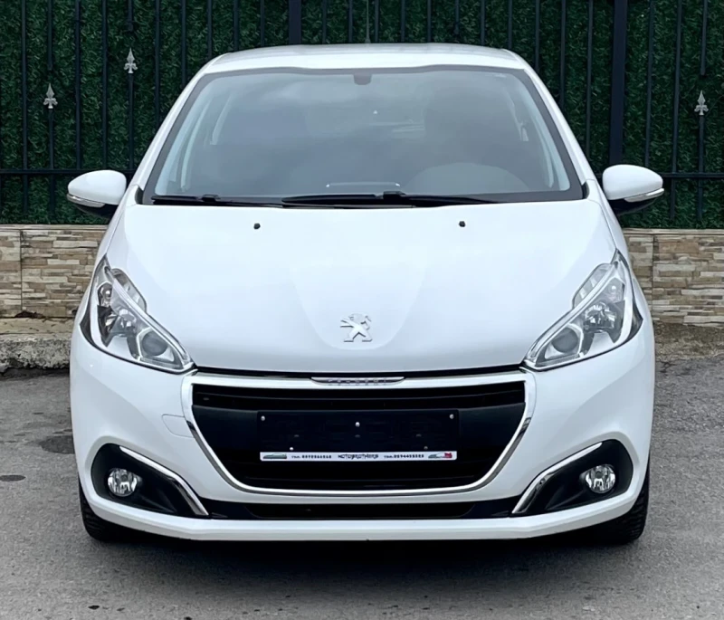 Peugeot 208 1.6 BLUE HDI EURO 6B Напълно обслужено !, снимка 2 - Автомобили и джипове - 48031210