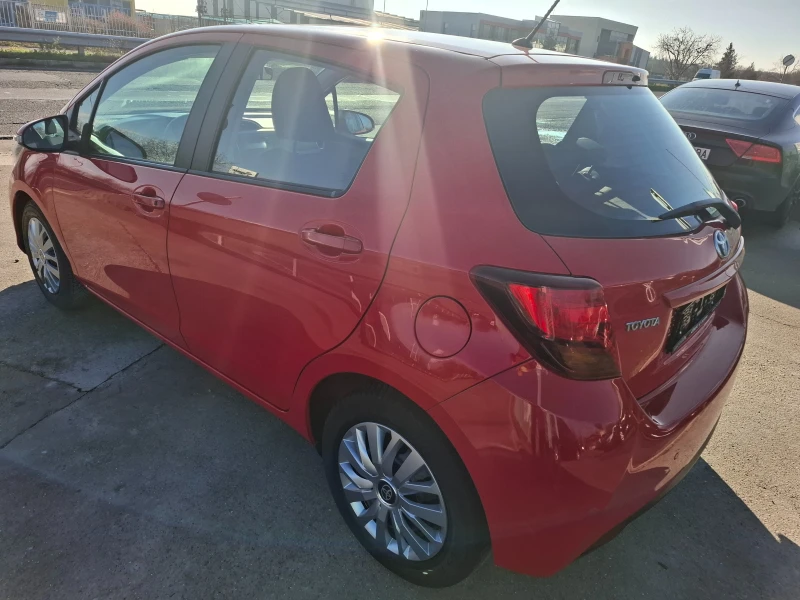 Toyota Yaris 1, 5i ХИБРИД Евро6 Италия , снимка 5 - Автомобили и джипове - 48281638