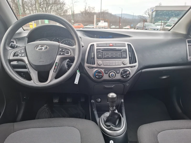 Hyundai I20, снимка 10 - Автомобили и джипове - 48797786