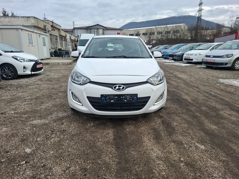 Hyundai I20, снимка 2 - Автомобили и джипове - 48797786