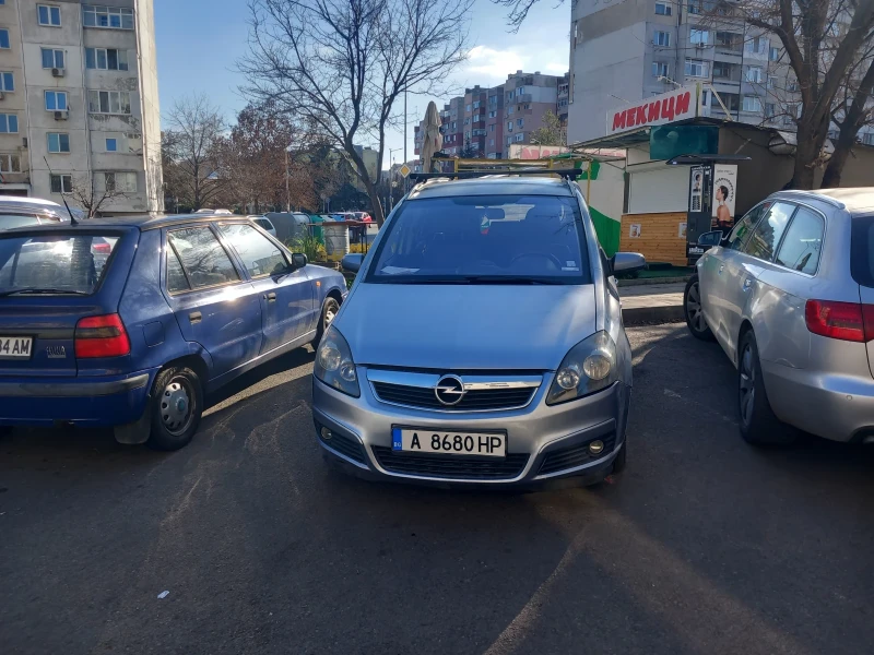 Opel Zafira B, снимка 2 - Автомобили и джипове - 48880072