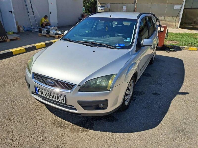 Ford Focus 1.6 комби, снимка 6 - Автомобили и джипове - 49213768