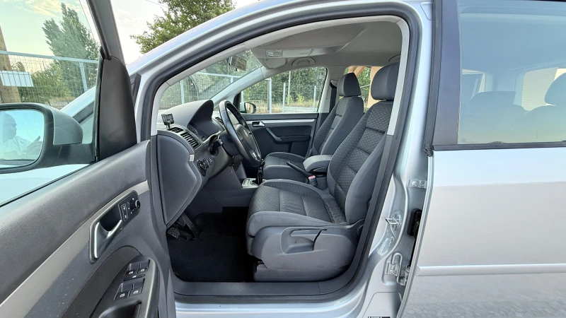 VW Touran 1.6/102к.с./GPL/ГАЗ/NAVI/ВНОС ИТАЛИЯ, снимка 15 - Автомобили и джипове - 51243142