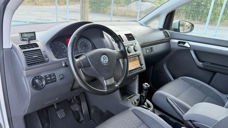 VW Touran 1.6/102к.с./GPL/ГАЗ/NAVI/ВНОС ИТАЛИЯ, снимка 14 - Автомобили и джипове - 51243142