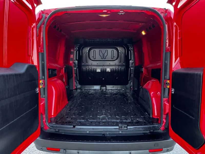 Fiat Doblo 1.6MJET MAXXI, снимка 10 - Автомобили и джипове - 52003349