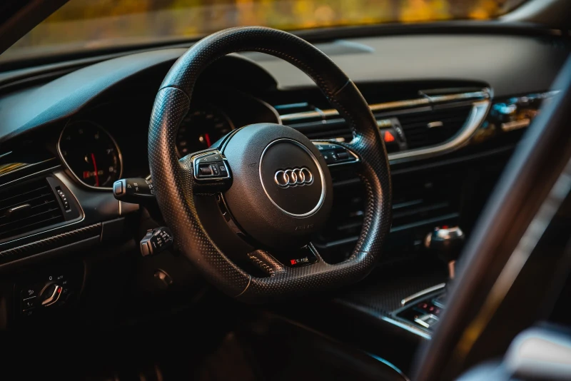 Audi Rs6, снимка 2 - Автомобили и джипове - 52178872