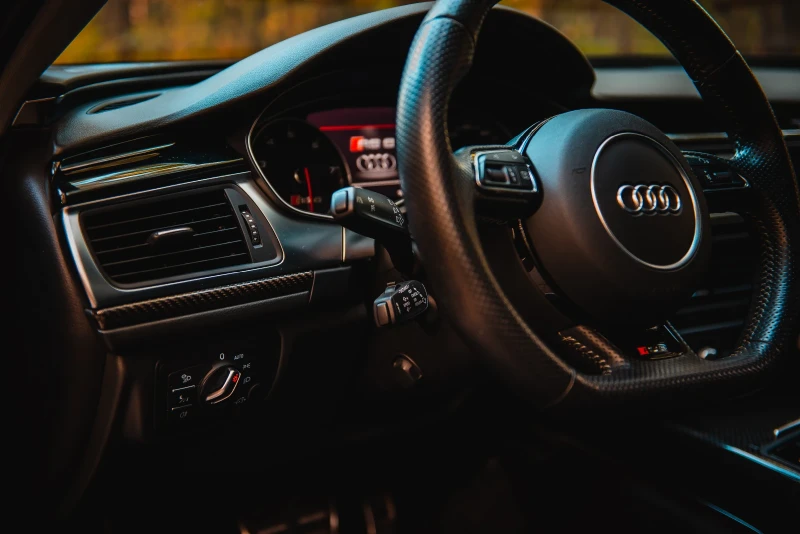 Audi Rs6, снимка 3 - Автомобили и джипове - 52178872