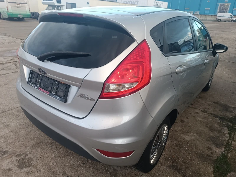 Ford Fiesta 1, 4i, ПЕРФЕКТНА, ЛИЗИНГ , снимка 4 - Автомобили и джипове - 53396986