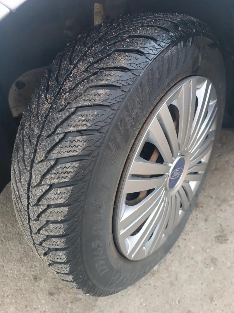 Ford Fiesta 1, 4i, ПЕРФЕКТНА, ЛИЗИНГ , снимка 13 - Автомобили и джипове - 53396986