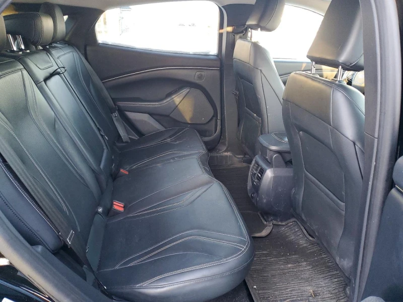 Ford Mustang Mach-E PREMIUM* AWD* ДИСТРОНИК* 360* ПОДГРЕВ* ОБДУХВАНЕ* , снимка 10 - Автомобили и джипове - 53564206