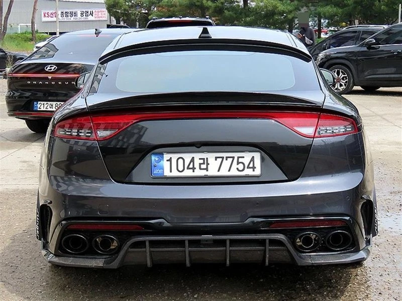 Kia Stinger 3.3 Turbo AWD| 365к.с.| ВКЛ.ТЕХНОТЕСТ, снимка 4 - Автомобили и джипове - 55404926