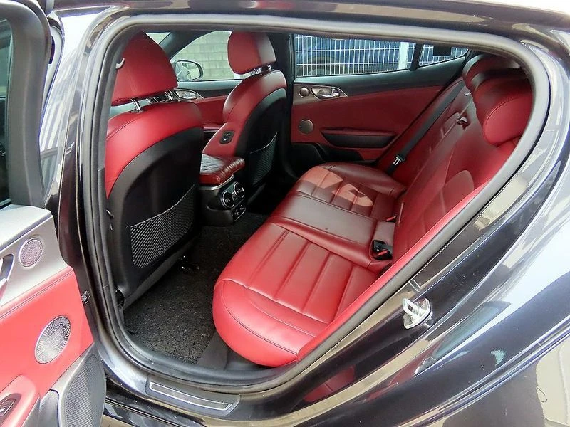 Kia Stinger 3.3 Turbo AWD| 365к.с.| ВКЛ.ТЕХНОТЕСТ, снимка 6 - Автомобили и джипове - 55404926