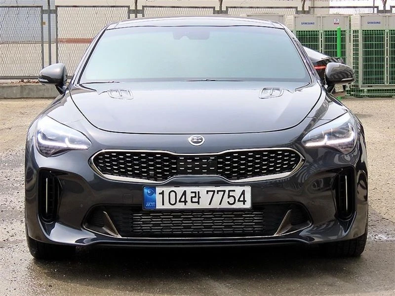 Kia Stinger 3.3 Turbo AWD| 365к.с.| ВКЛ.ТЕХНОТЕСТ, снимка 3 - Автомобили и джипове - 55404926