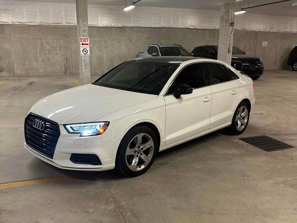 Audi A3 * 2.0T Komfort * CARFAX * БЕЗ ПЪРВОНАЧАЛНА ВНОСКА, снимка 1