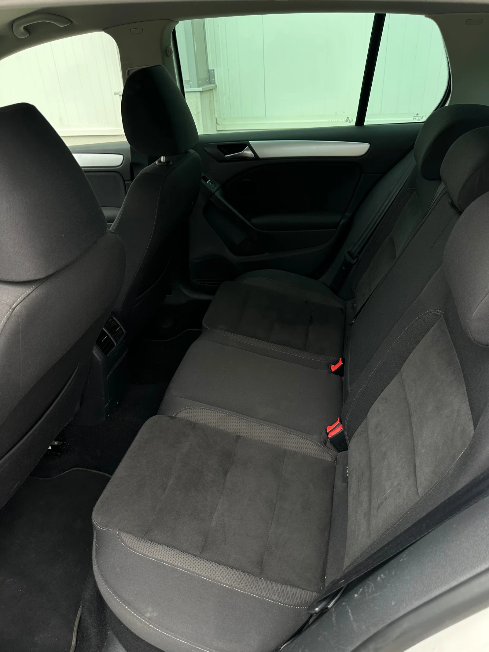 VW Golf 1.6 TDI - изображение 10