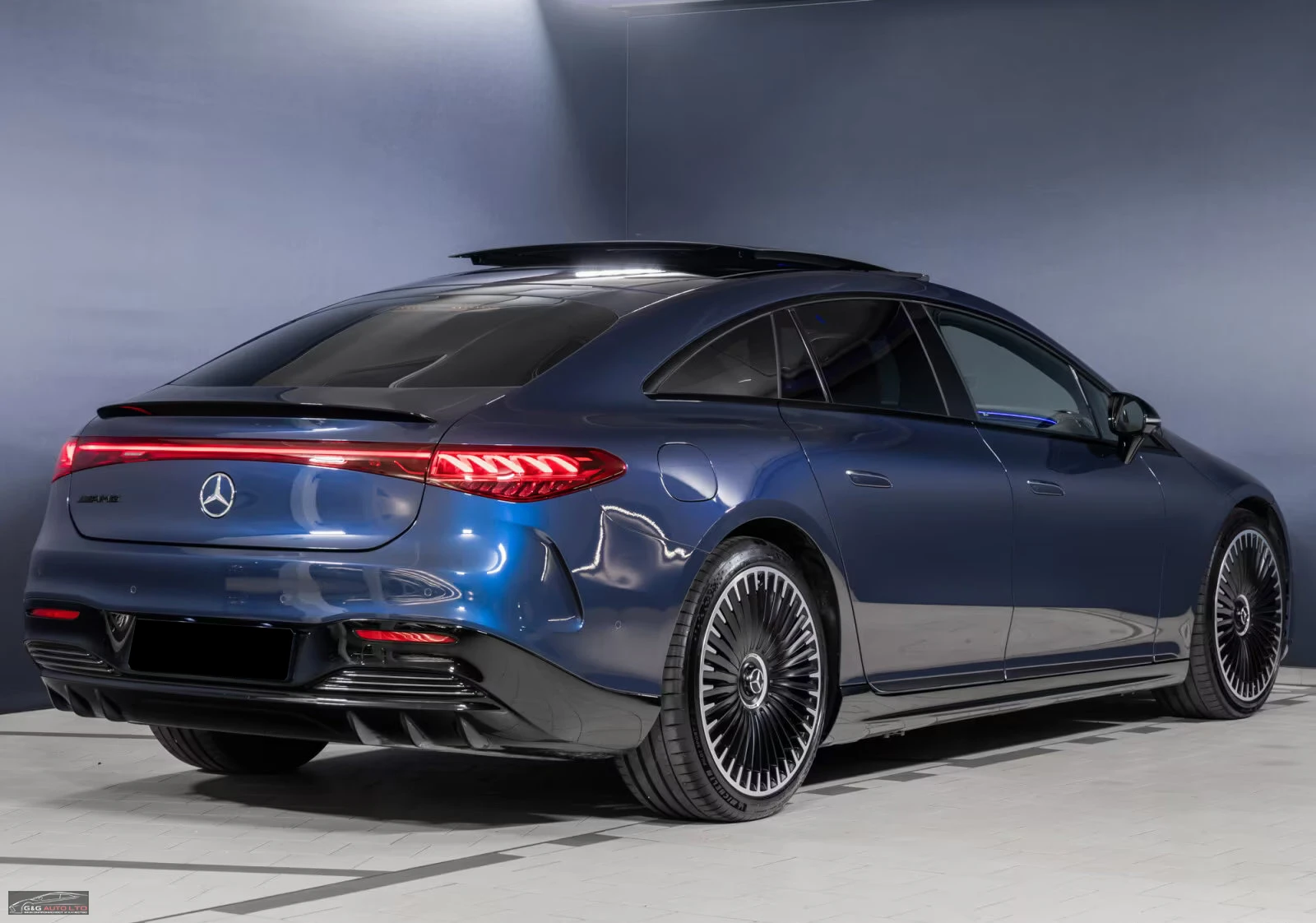 Mercedes-Benz EQS 53AMG/658HP/4M+ /DIG.LIGHT/PANO/360/DISTRONIC/340f - изображение 4