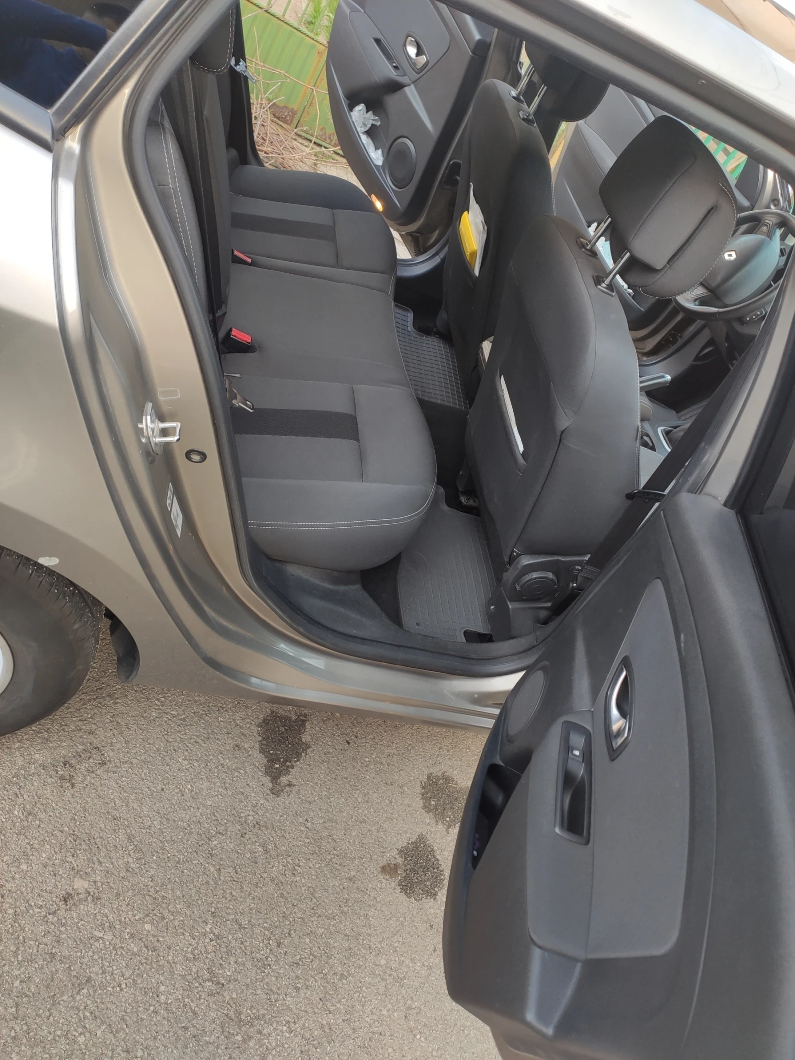 Renault Megane 1.5 dci - изображение 8