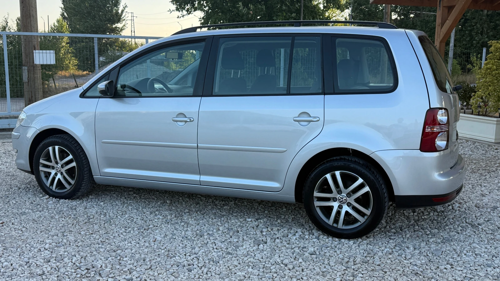 VW Touran 1.6-102к.с.-GPL-ГАЗ-NAVI-ВНОС ИТАЛИЯ - изображение 6