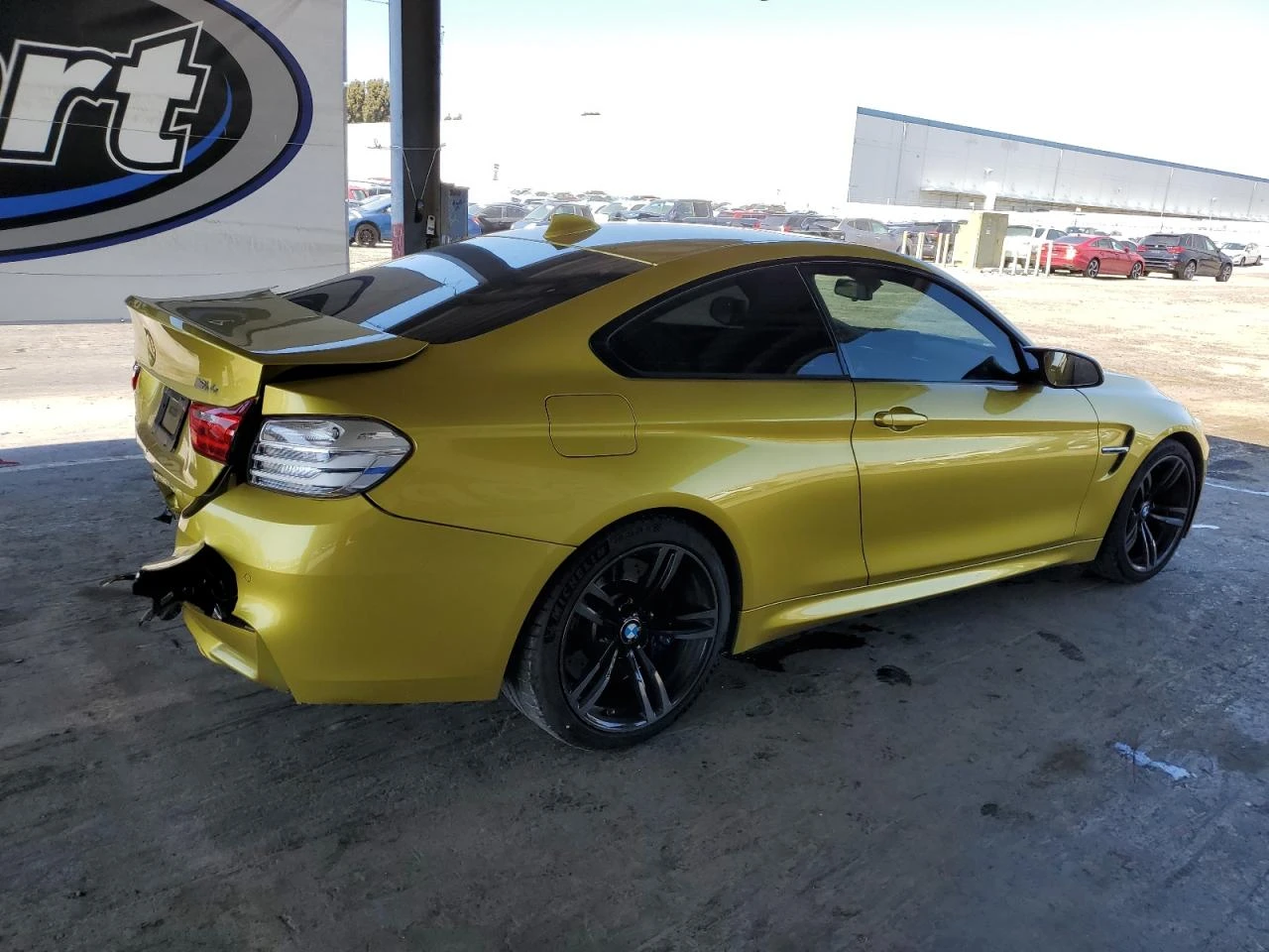 BMW M4 SHADOWLINE* HEAD UP* HARMAN* 360* РЕАЛЕН ПРОБЕГ - изображение 6
