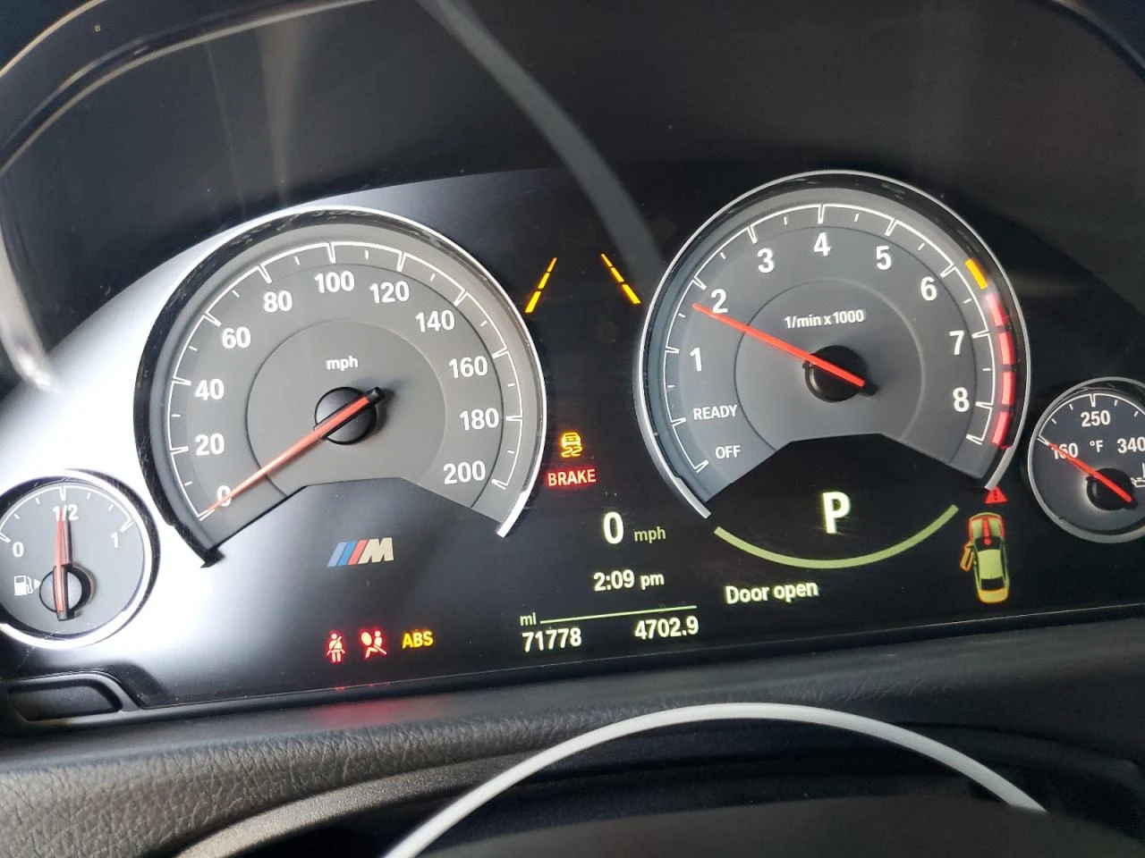 BMW M4 SHADOWLINE* HEAD UP* HARMAN* 360* РЕАЛЕН ПРОБЕГ - изображение 9