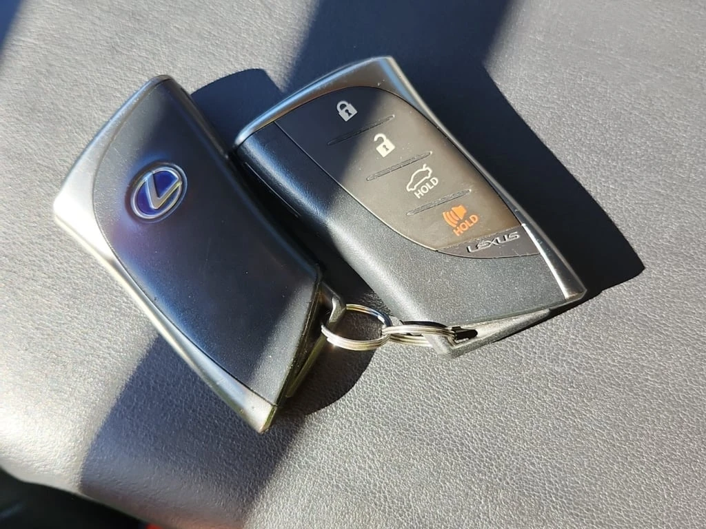 Lexus ES * 300H * CARFAX *    | Mobile.bg   8