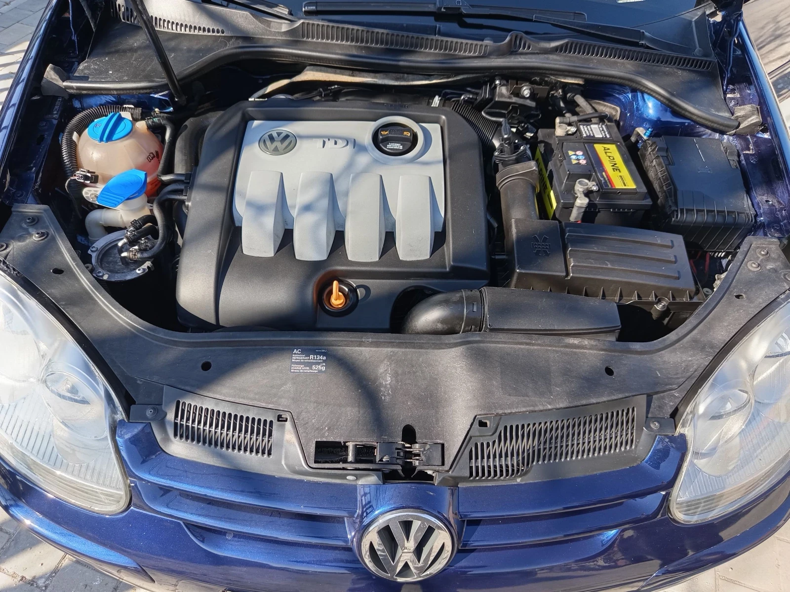 VW Golf 1.9 TDI 105 kc 2008г., снимка 16 - Автомобили и джипове - 53747717