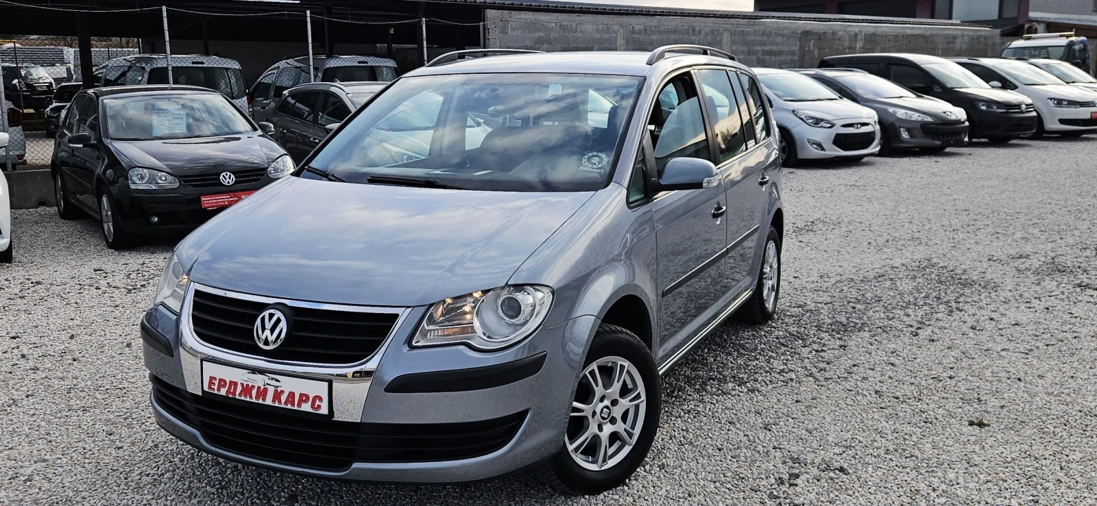 VW Touran 1.9TDI* FACELIFT* 2008г, снимка 15 - Автомобили и джипове - 54021852