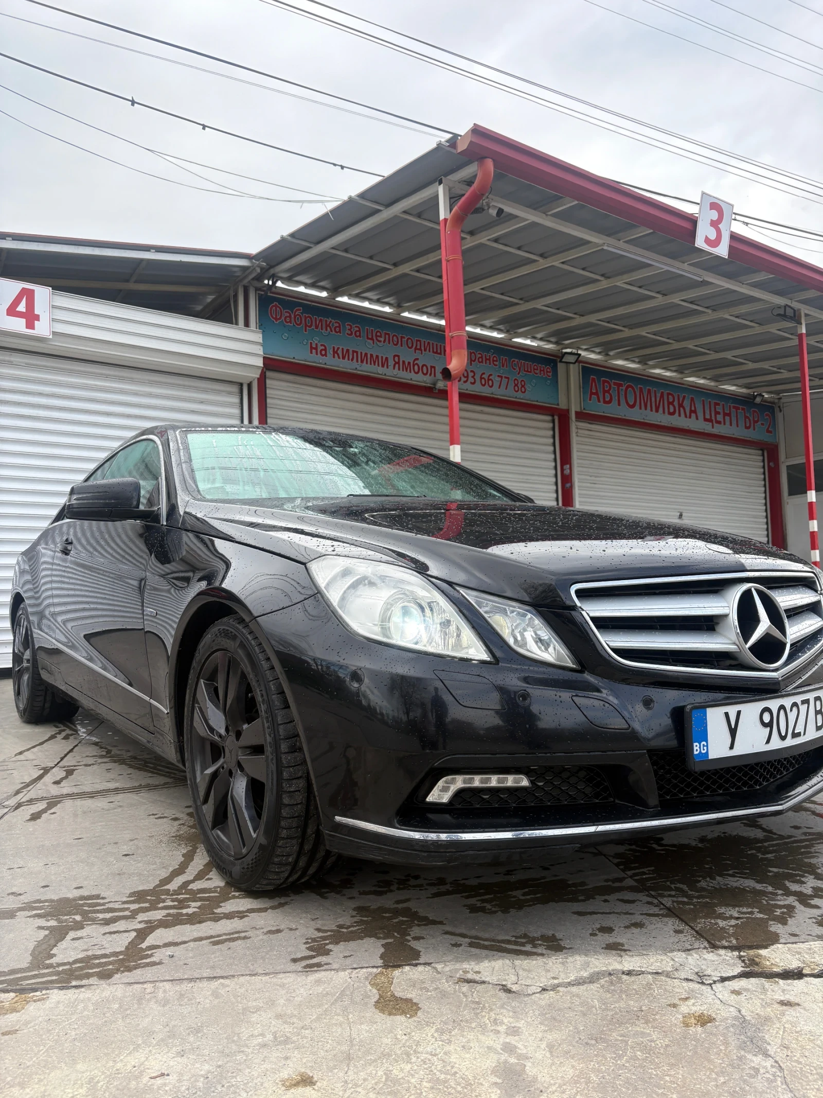 Mercedes-Benz E 250 Coupe 
